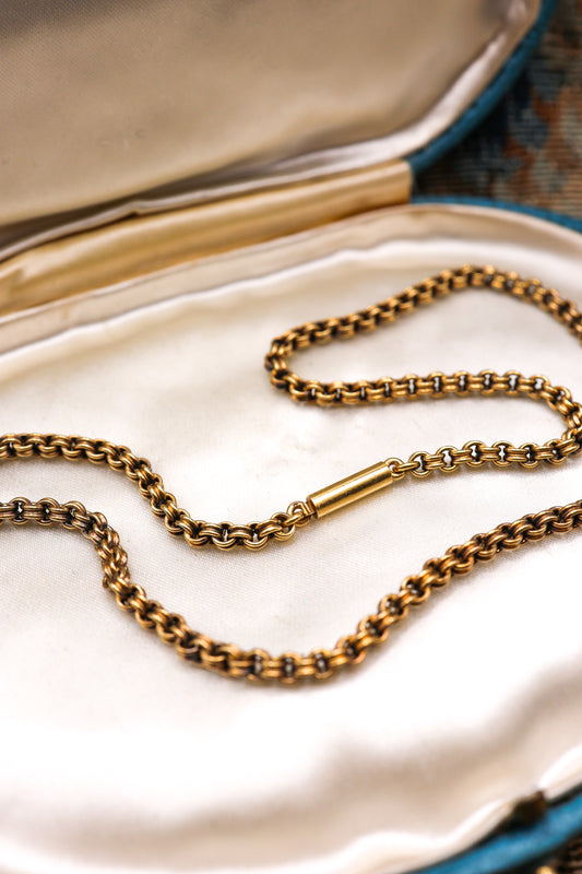 A very fine 15 carat (tested) Yellow Gold, double linked Chain, with original barrel clasp. English. Circa 1890 - Robin Haydock Antiques