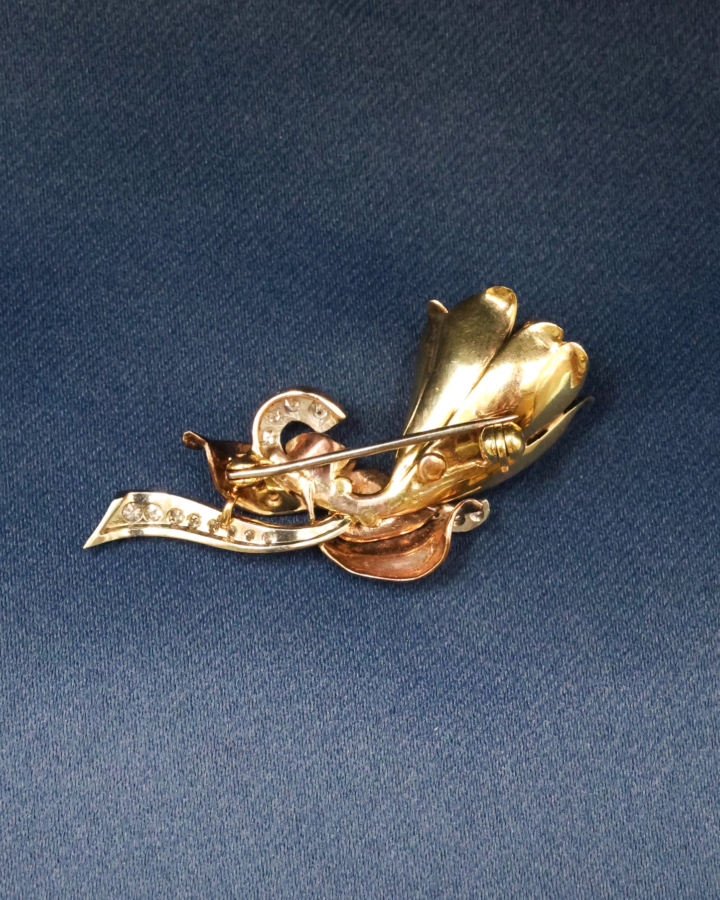 A very fine 18ct Yellow Gold & Platinum, Ruby & Diamond Brooch Circa 1915