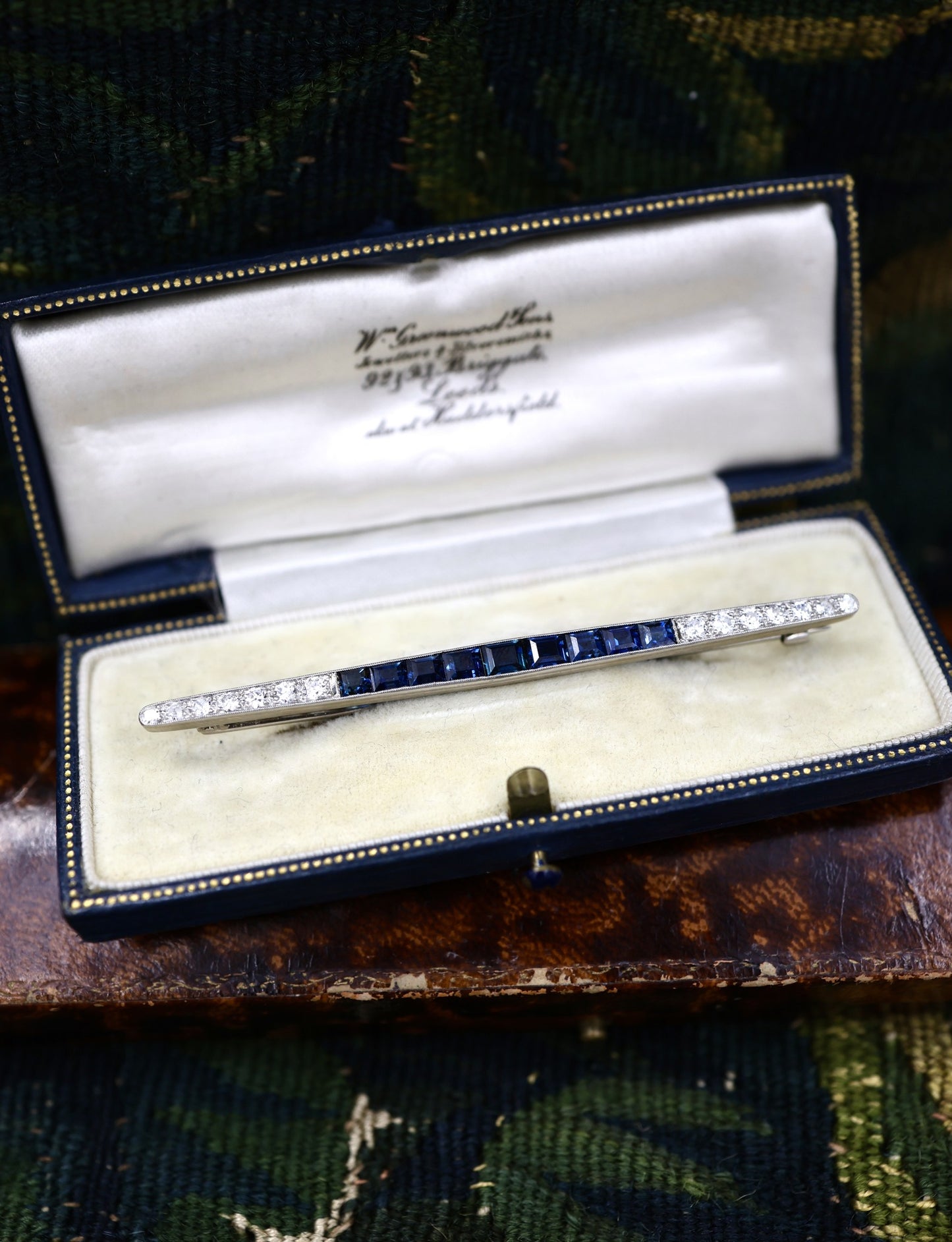 An exceptional 18ct Yellow Gold & Platinum (tested)Art Deco Sapphire (untreated), & Diamond Bar Brooch. Circa 1930