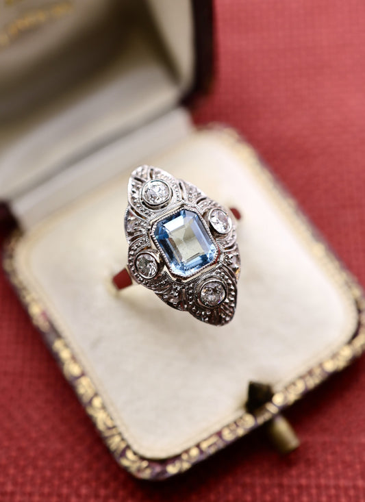 A very fine Aquamarine & Diamond Art Deco ring set in 14ct Yellow Gold & Platinum, plausibly Austro-Hungarian, Circa 1920 - Robin Haydock Antiques
