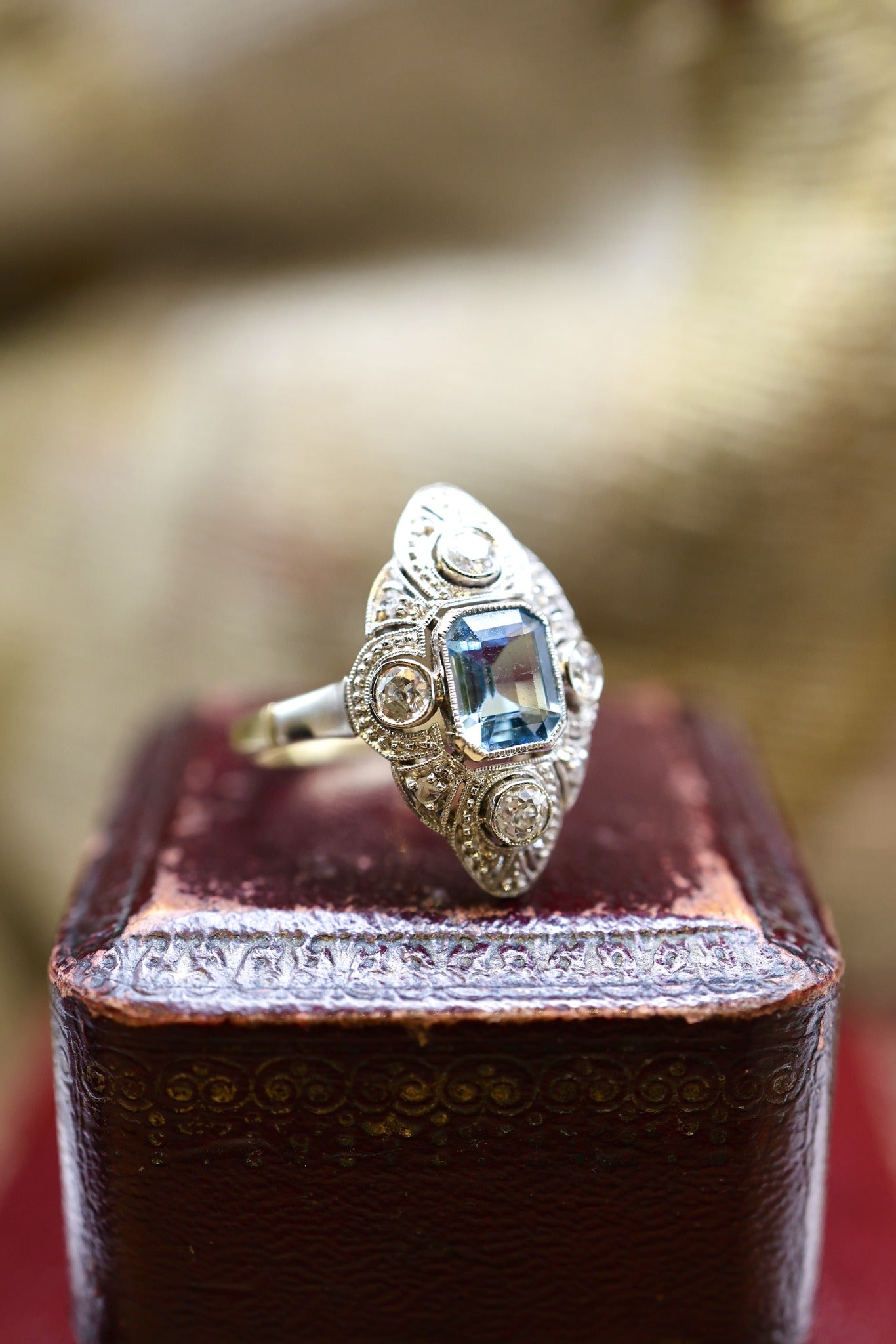 A very fine Aquamarine & Diamond Art Deco ring set in 14ct Yellow Gold & Platinum, plausibly Austro-Hungarian, Circa 1920