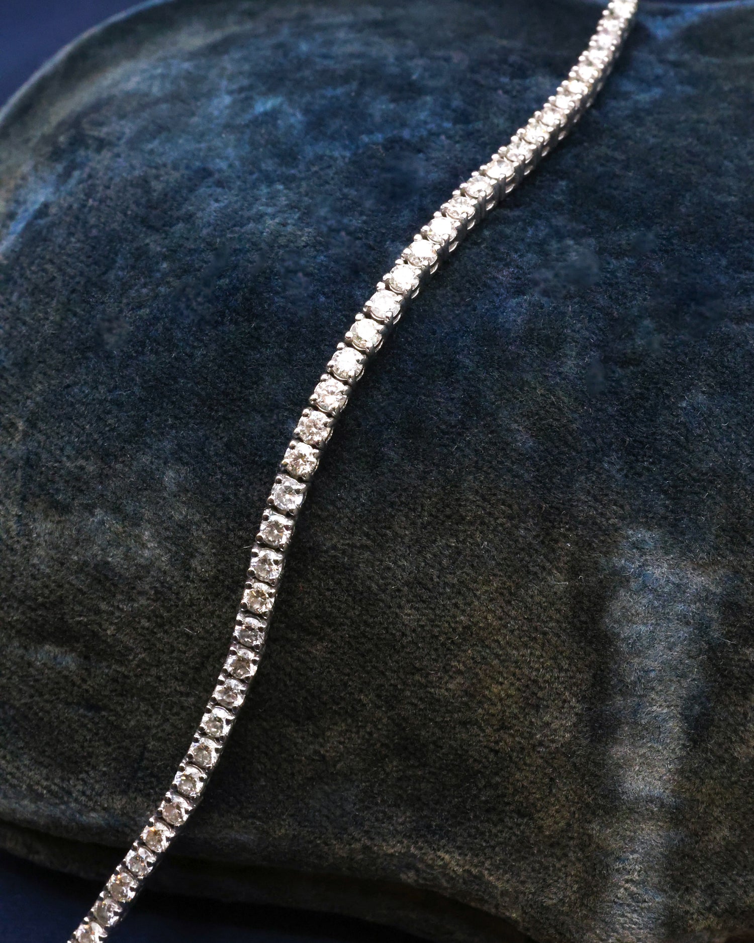 One very fine Diamond Line Bracelet set in 18ct. White Gold, assessed as approximately 2.25 Carats (un-weighed) and of I- J Colour and VS - SI Clarity. Pre-owned. - Robin Haydock Antique Jewellery