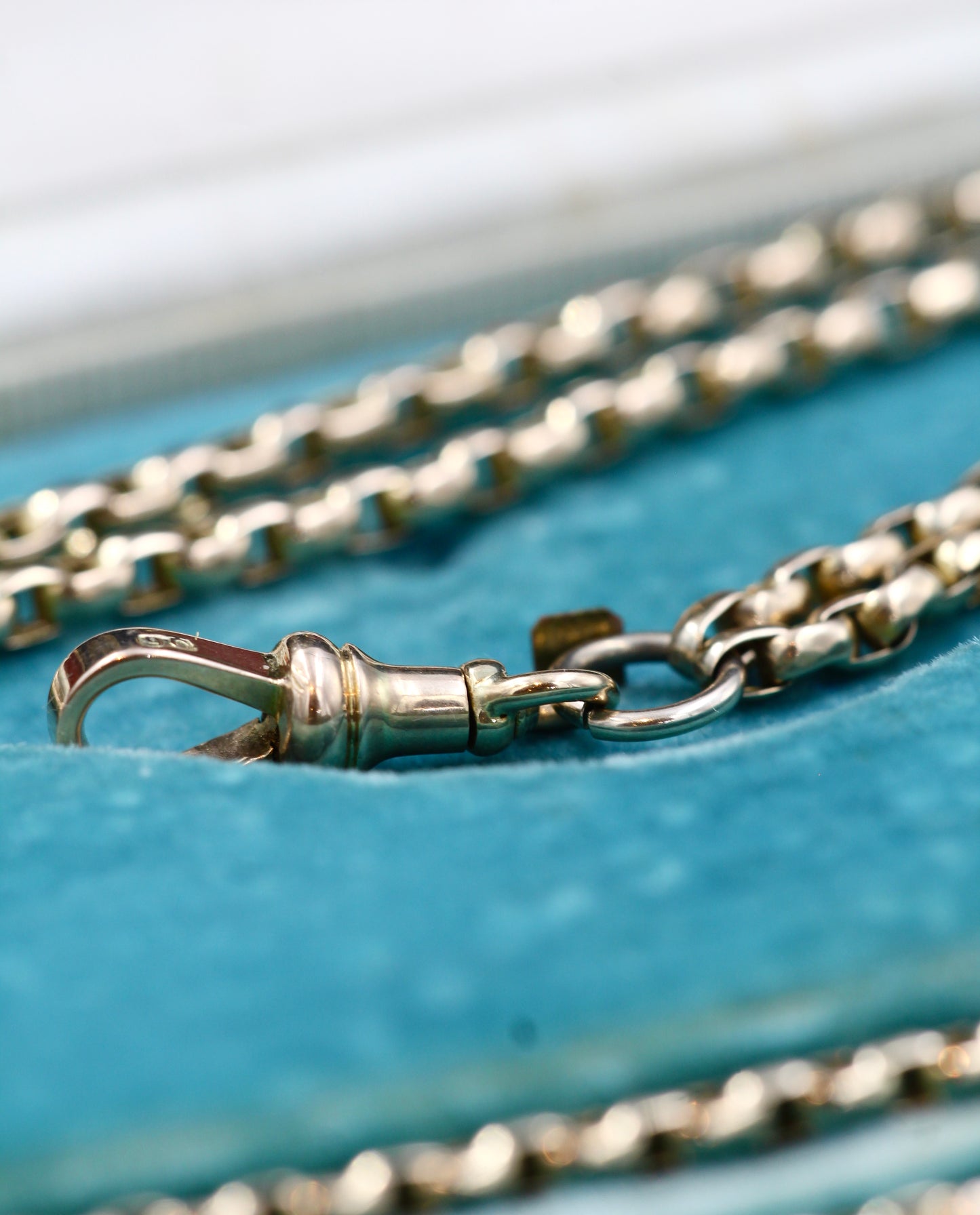 A very fine 9 Carat "Opera Length" Yellow Gold, Long Guard Chain, with Lobster Claw Clasp. English  Circa 1890.