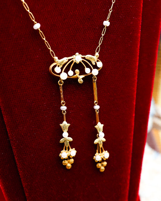 A very fine Antique Art Nouveau French 18ct Yellow Gold Negligee style seed pearl Pendant/Necklace Circa 1900 - Robin Haydock Antiques