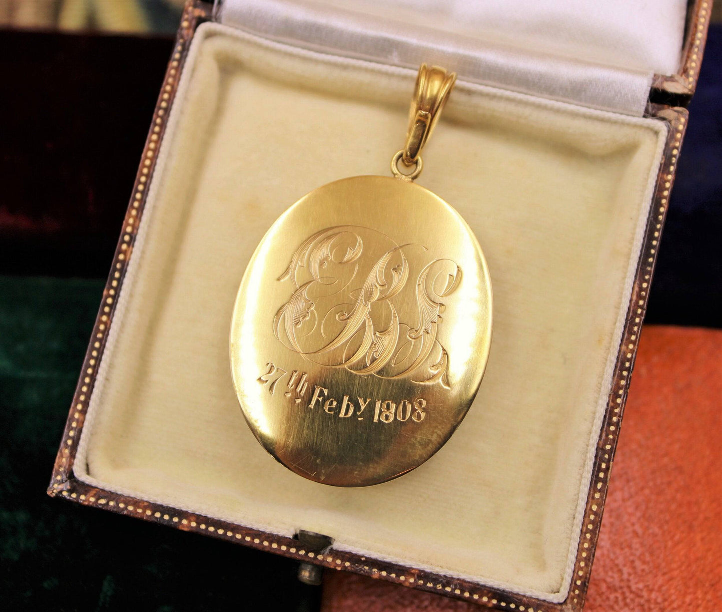 A very fine High Carat Yellow Gold Oval Shell Cameo and Pearl Pendant, Inscribed 1808 - Robin Haydock Antiques