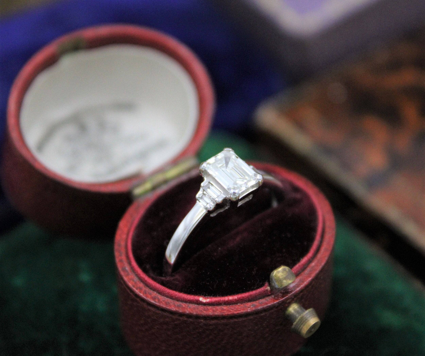 A very fine Emerald Cut Diamond Ring with Baguette Cut Stepped Shoulders set in 18ct White Gold, Pre-owned - Robin Haydock Antiques