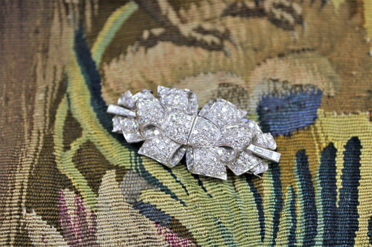 A very fine Platinum Diamond Double Clip Bow Brooch, Circa 1930 - Robin Haydock Antiques