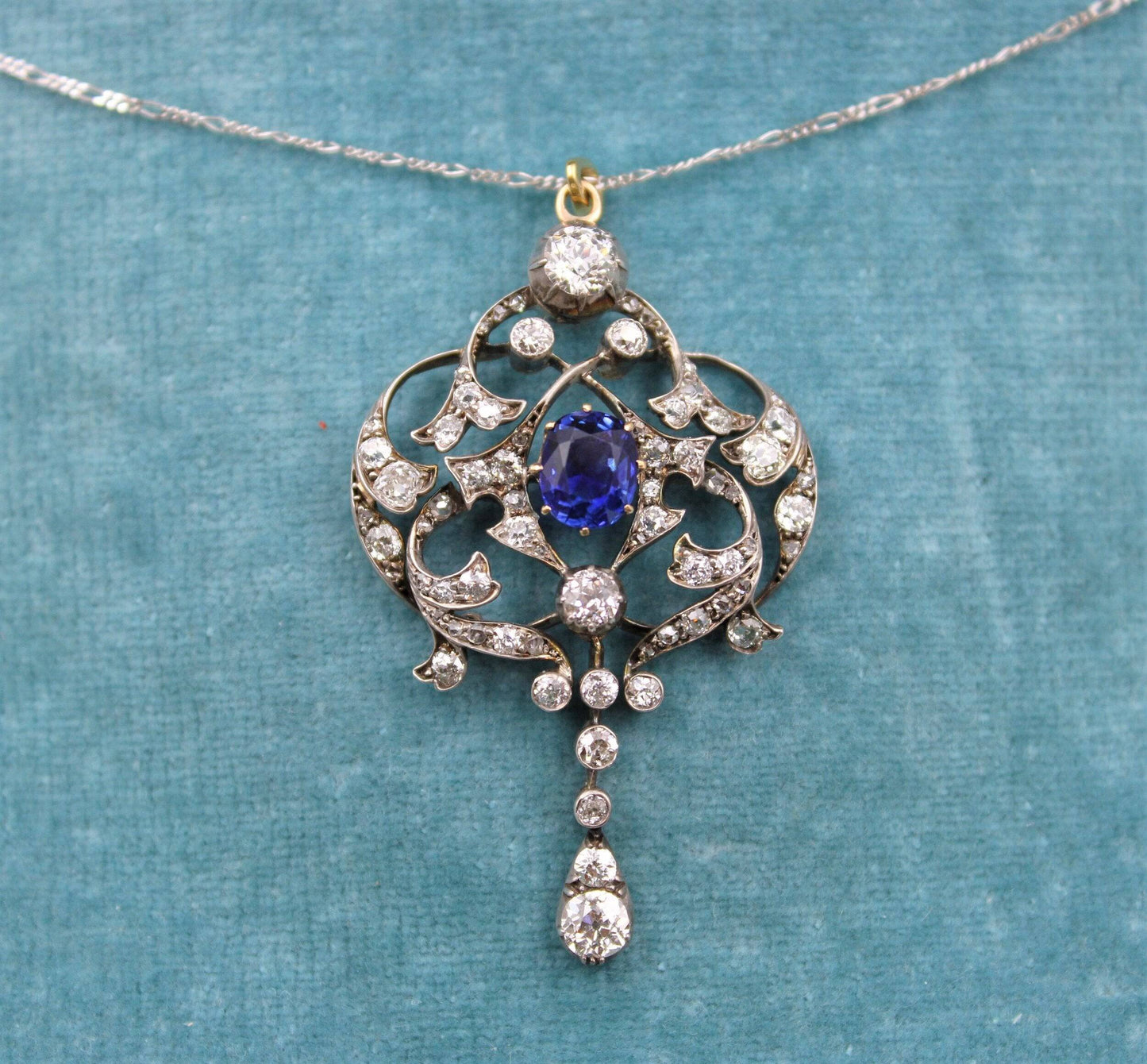 A very fine Edwardian 1.80ct Sapphire & Diamond, Lavaliere Pendant set in 18ct Yellow Gold & Platinum, English, Circa 1905 - Robin Haydock Antiques