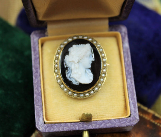 A very fine Hardstone & Natural Pearl Cameo Brooch in 15ct Yellow Gold, Circa 1870-1880 - Robin Haydock Antiques