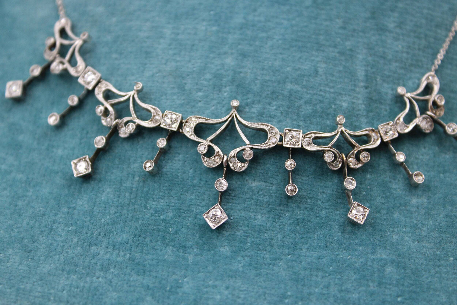 A very fine Art Nouveau Diamond Demi Fringe Necklace set in High Carat White Gold & Platinum tipped, Continental, Circa 1930 - Robin Haydock Antiques