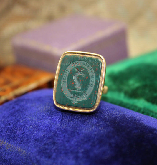 A very fine Bloodstone Seal in 15ct Yellow Gold, English, Circa 1850 - Robin Haydock Antiques