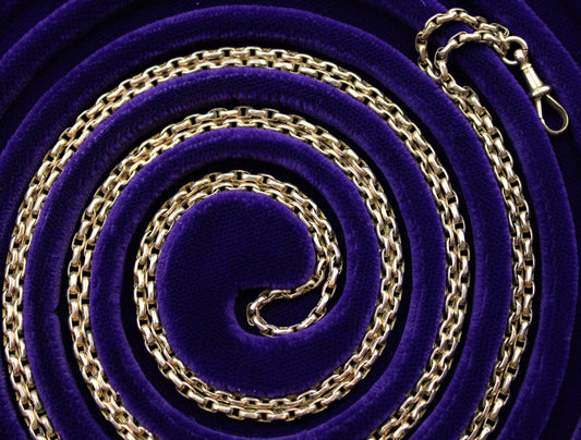 A very fine Victorian Long Guard in 9ct Gold with its original Claw Clasp, English, Circa 1880 - Robin Haydock Antiques