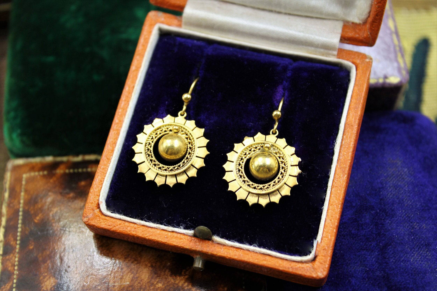 A very fine pair of Victorian Drop Earrings set in 15ct Yellow Gold, English, Circa 1900 - Robin Haydock Antiques