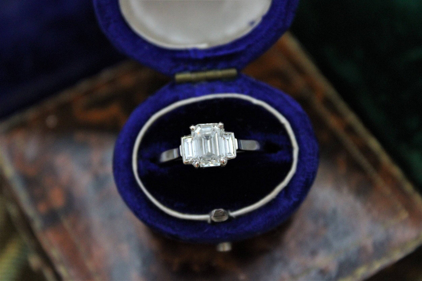 A very fine Emerald Cut Diamond Ring with Baguette Cut Shoulders set in 18ct White Gold, Pre-owned - Robin Haydock Antiques