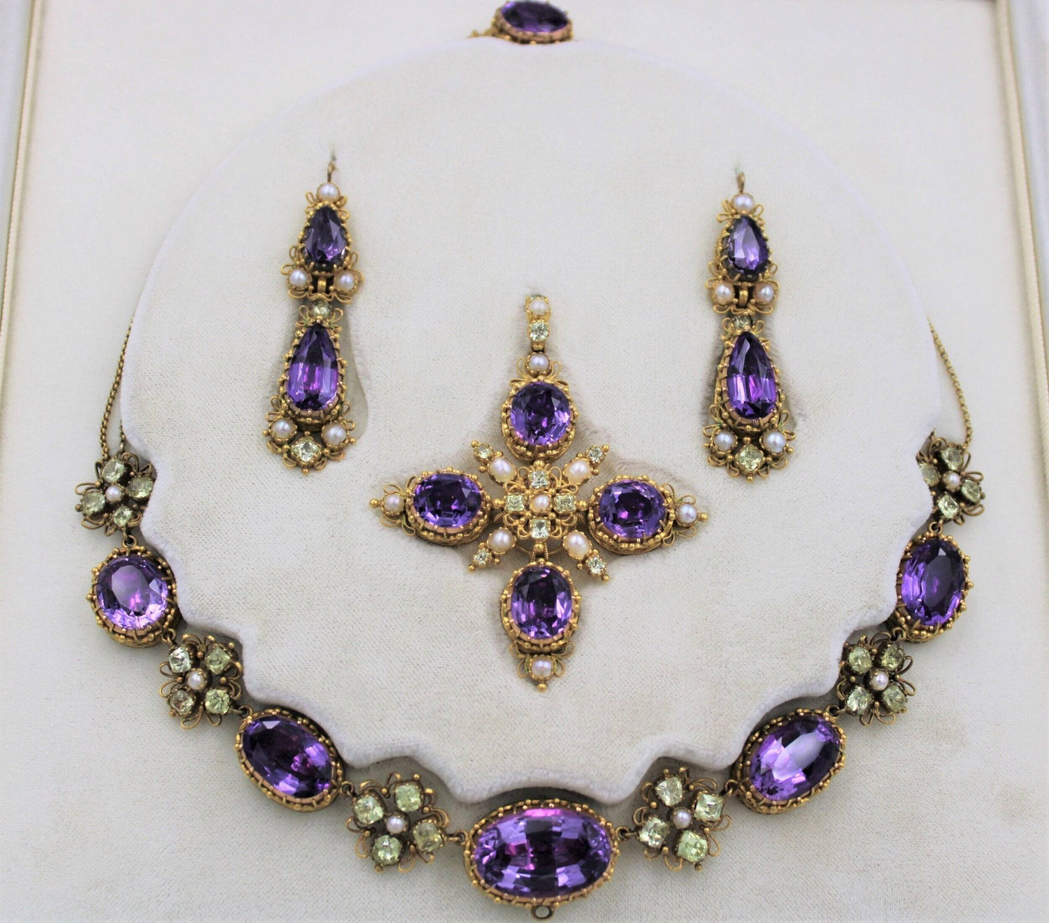 An exceptional example of a late Georgian Demi-Parure in High Carat Yellow Gold set with Amethysts, Seed Pearls and Chrysoberyl, English, Circa 1820 - Robin Haydock Antiques