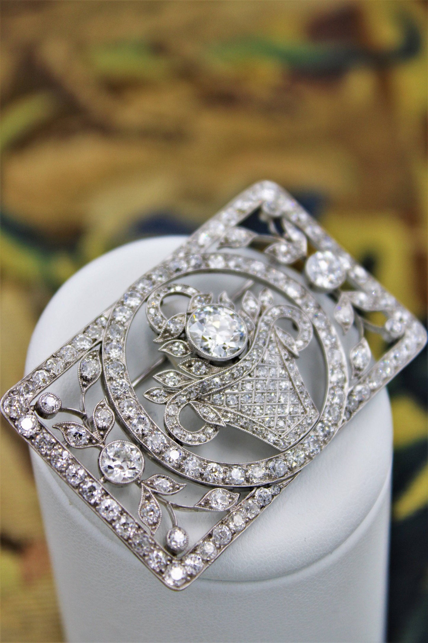 An exquisite Art Deco Diamond "Jardiniere" Brooch mounted in Platinum, English, Circa 1930 - Robin Haydock Antiques