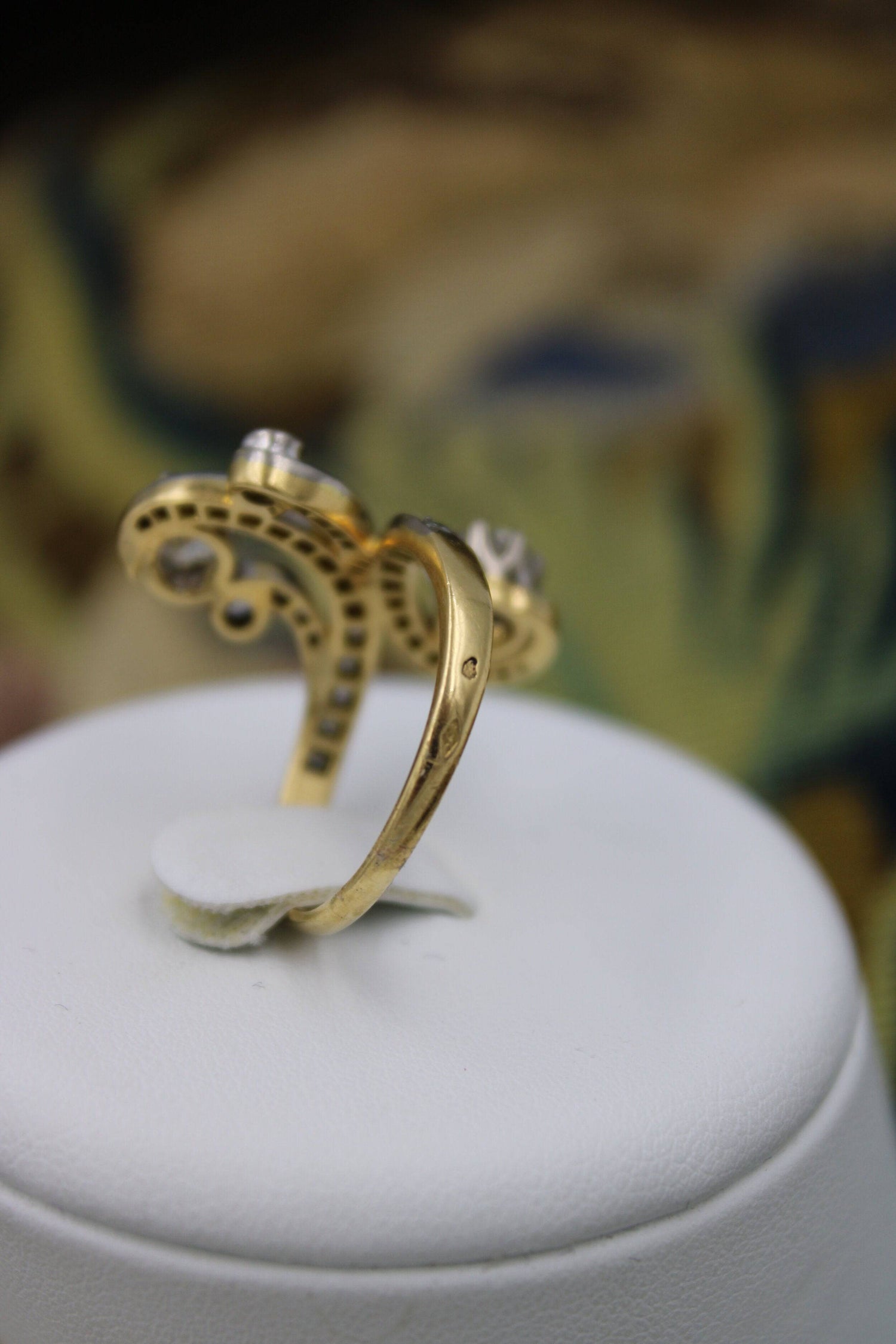 A very fine Belle Epoque Diamond Ring mounted in 18ct Yellow Gold & Platinum, French, Circa 1905 - Robin Haydock Antiques