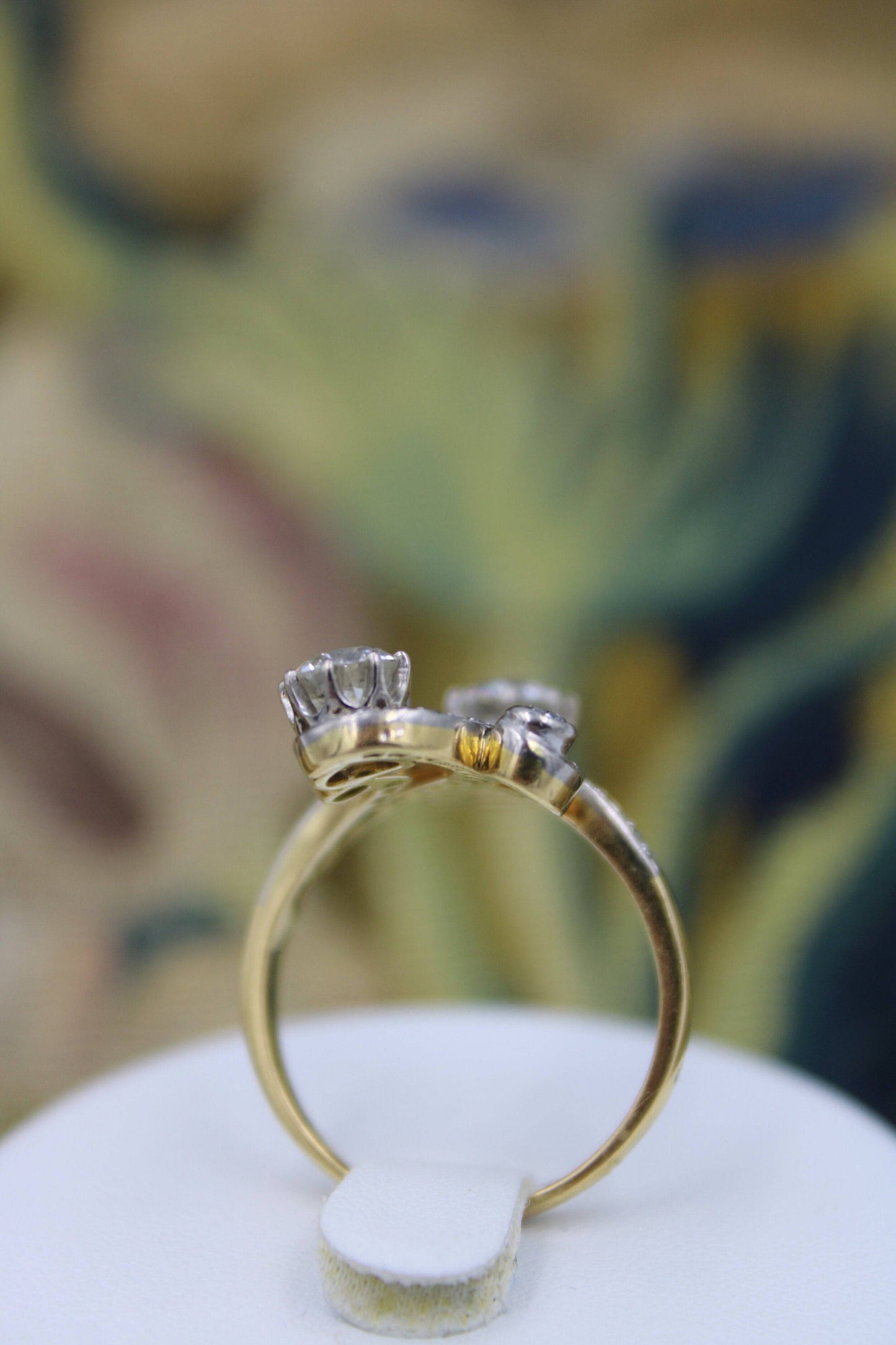 A very fine Belle Epoque Diamond Ring mounted in 18ct Yellow Gold & Platinum, French, Circa 1905 - Robin Haydock Antiques