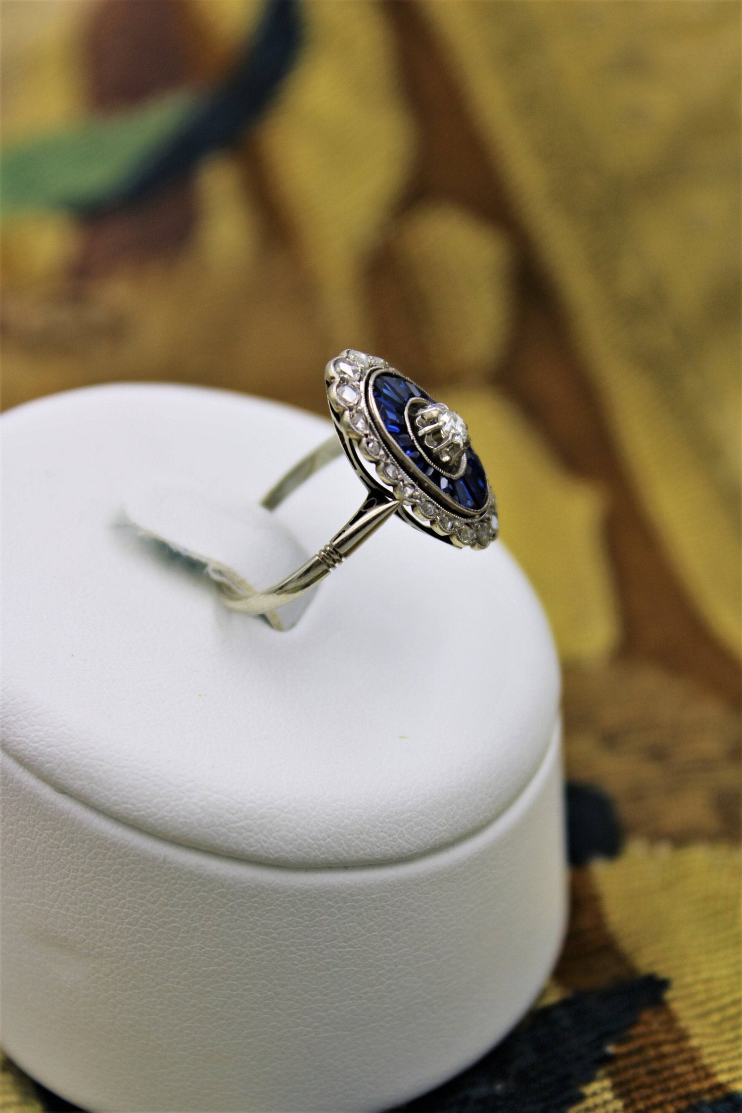 A very fine Art Deco Diamond and Sapphire Floating Ring set in 18ct Yellow Gold & Platinum, French, Circa 1930 - Robin Haydock Antiques