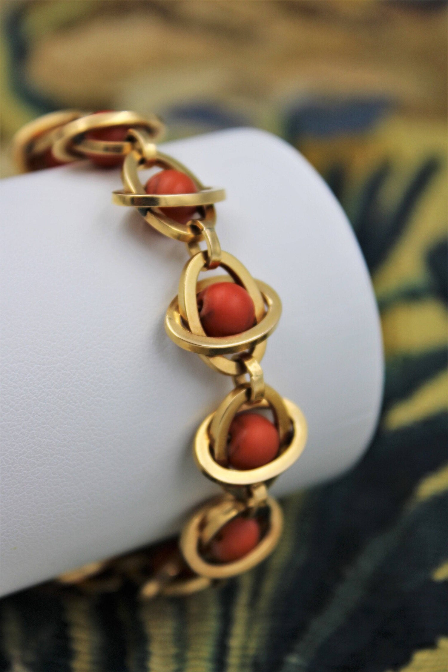 A very unusual Coral Bracelet set in 18 Carat Yellow Gold (tested), French, Circa 1945. - Robin Haydock Antiques